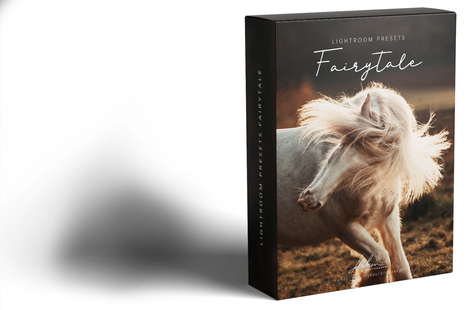 Eine Box mit der Aufschrift 'Lightroom Presets Fairytale' zeigt ein Bild eines weißen Pferdes in Bewegung mit wehendem Haar.